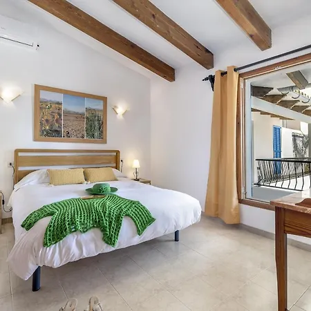 Duplex Flat In The Old Town Of アルクディア