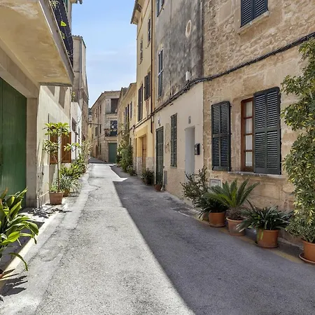 Duplex Flat In The Old Town Of * アルクディア